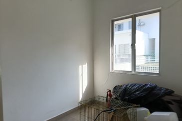 Ariza Elmina Gardens