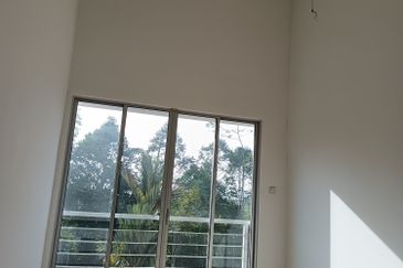 Ariza Elmina Gardens