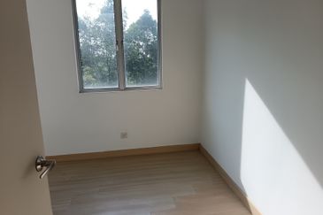 Ariza Elmina Gardens