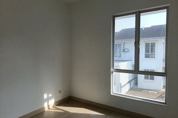 Ariza Elmina Gardens