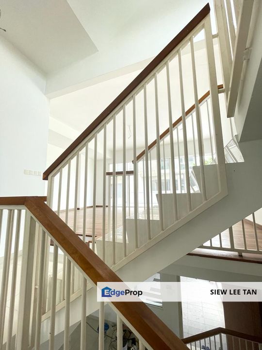 East Utama, Kayu Ara PJ 3 sty house for rent partly furnished RM4600, Selangor, Kayu Ara