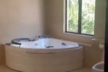 Polo Vista Kota Damansaara 3 sty luxury bunglow fully furnished for rent RM8000