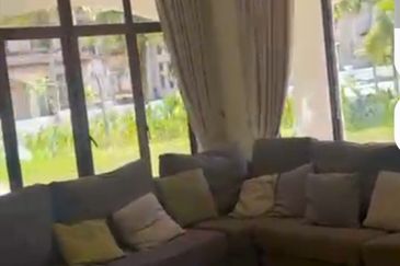 Polo Vista Kota Damansaara 3 sty luxury bunglow fully furnished for rent RM8000