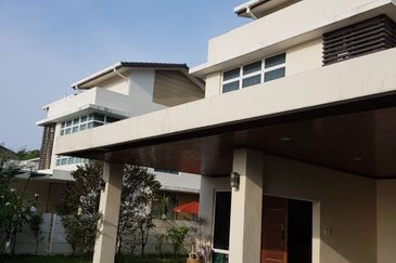 Avenue 6, Bandar Tun Hussein Onn