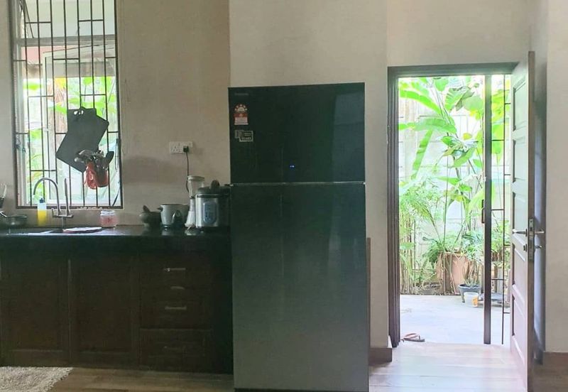 Avenue 6, Bandar Tun Hussein Onn