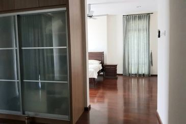 Avenue 6, Bandar Tun Hussein Onn