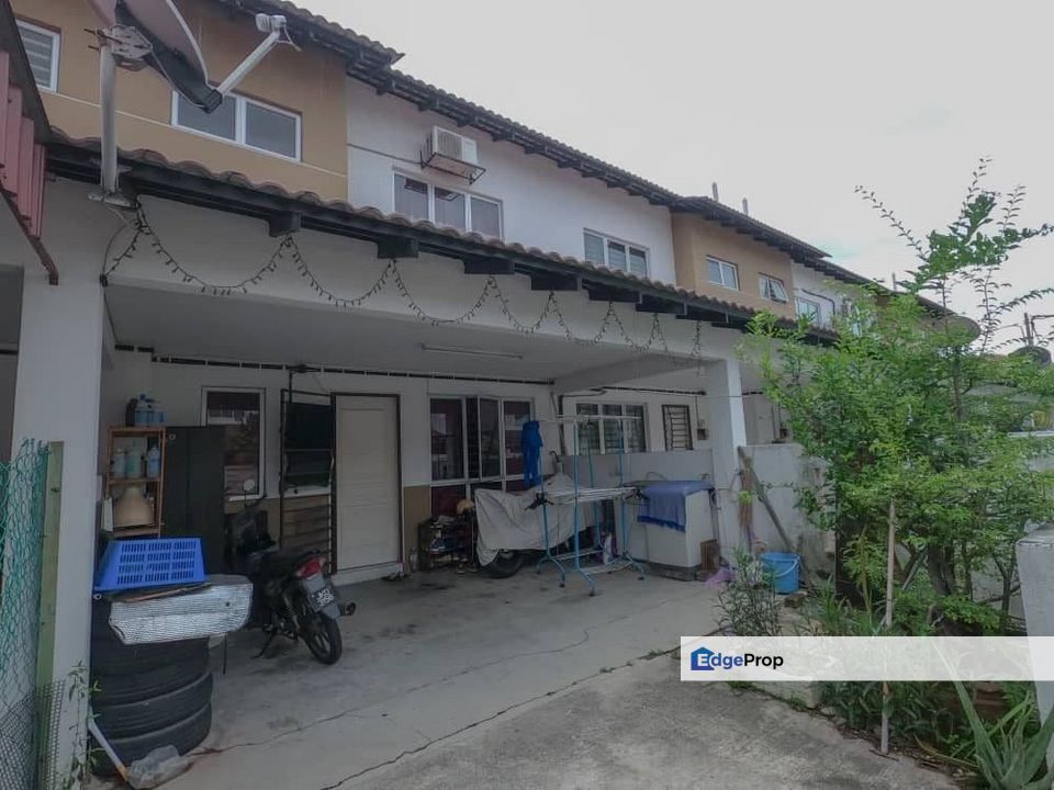 Double Storey Terrace House Bandar Saujana Putra For Sale Rm380 000 By Asilah Alias Edgeprop My