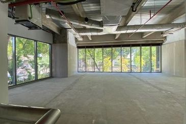 Menara AIA Sentral (formerly Menara Standard Chartered)