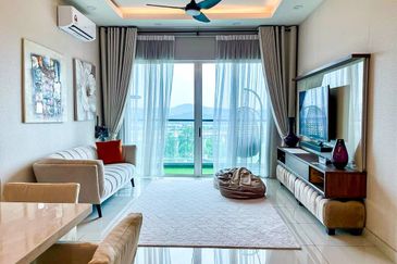 La Thea Residences @ 16 Sierra