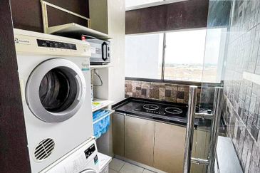 La Thea Residences @ 16 Sierra