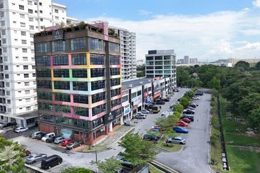 Commercial  Building For Sale - Suri Puteri Shah Alam