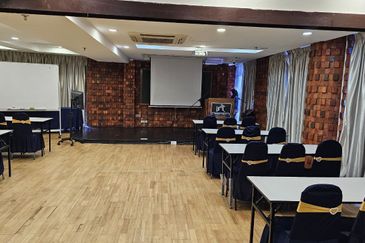 Commercial  Building For Sale - Suri Puteri Shah Alam