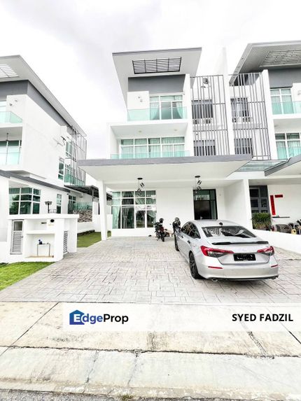 3 STOREY SEMI D CLOVER GARDEN RESIDENCE, CYBERJAYA, Selangor, Cyberjaya