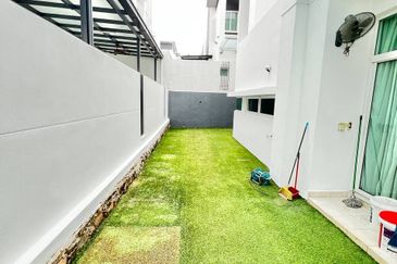 Clover Garden Residences