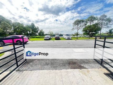 [FACING OPEN] SEMI D CLUSTER TAMAN DESIRAN BAYU, PUCHONG, Selangor, Puchong