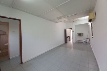 RENOVATED CORNER LOT DOUBLE STOREY TERRACE TAMAN DESA BAKTI SELAYANG