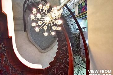 Jalan Bunga Anggerik 2/4 