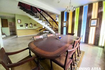 Jalan Bunga Anggerik 2/4 