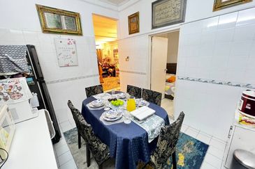 Jalan Anggerik Liparis 31/147