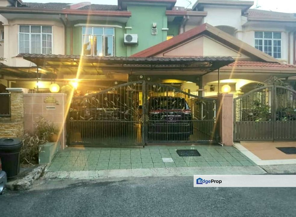 Teres 2 Tingkat Bandar Tun Hussein Onn for Sale @RM720,000 By 