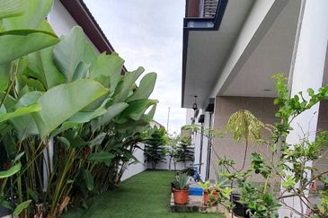 2 Storey Twin Bungalow at Elmina Garden, Denai Alam with Private Pool