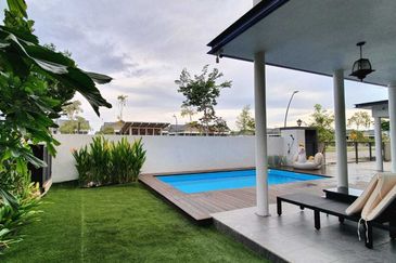 2 Storey Twin Bungalow at Elmina Garden, Denai Alam with Private Pool