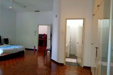 2-STOREY TERRACE HOUSE PJS 9 @ SUBANG JAYA