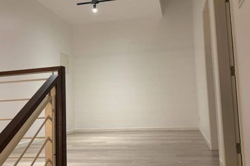 2sty AKASIA U12 Shah Alam PArtly Furnish