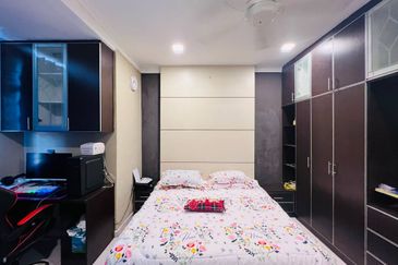 Double Storey Renovated House at Desa Latania Seksyen 36 Shah Alam