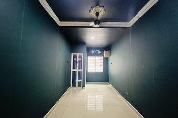 Double Storey Renovated House at Desa Latania Seksyen 36 Shah Alam