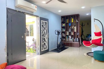 Renovated] 1sty Semi D CORNER LOT Shah Alam