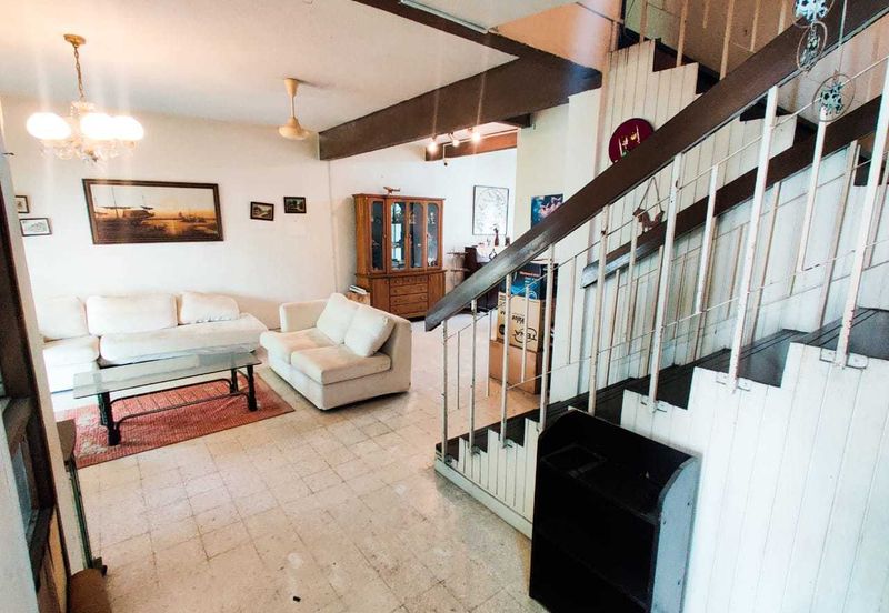 2 STOREY SS17, Partly Furnish SUBANG JAYA