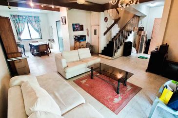 2 STOREY SS17, Partly Furnish SUBANG JAYA