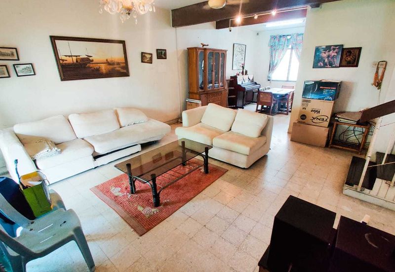 2 STOREY SS17, Partly Furnish SUBANG JAYA