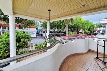 Lengkok Aminuddin Baki 