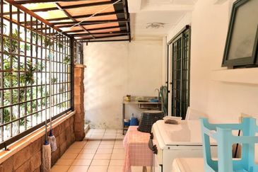 Jalan Kubah Double Storey Corner Extended