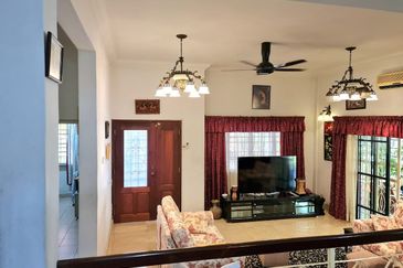 Jalan Kubah Double Storey Corner Extended