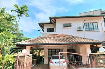 Jalan Kubah Double Storey Corner Extended