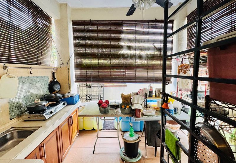 Jalan Anggerik Doritis 31/142