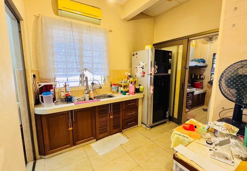 Jalan Anggerik Doritis 31/142