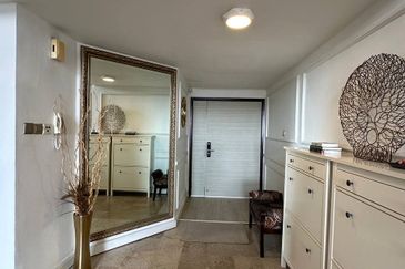 Bungaraya Kondominium, Saujana Subang