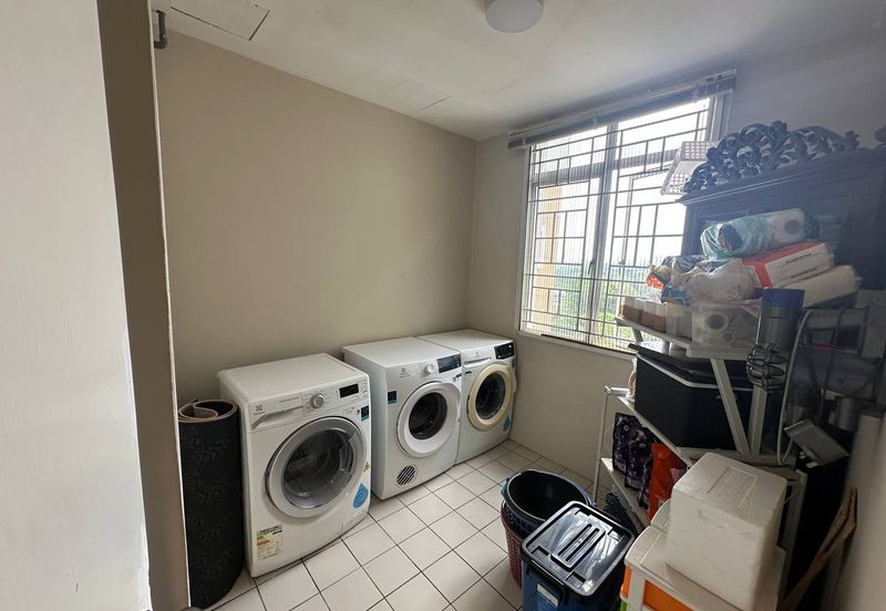 Bungaraya Kondominium, Saujana Subang