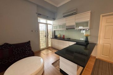 Bungaraya Kondominium, Saujana Subang