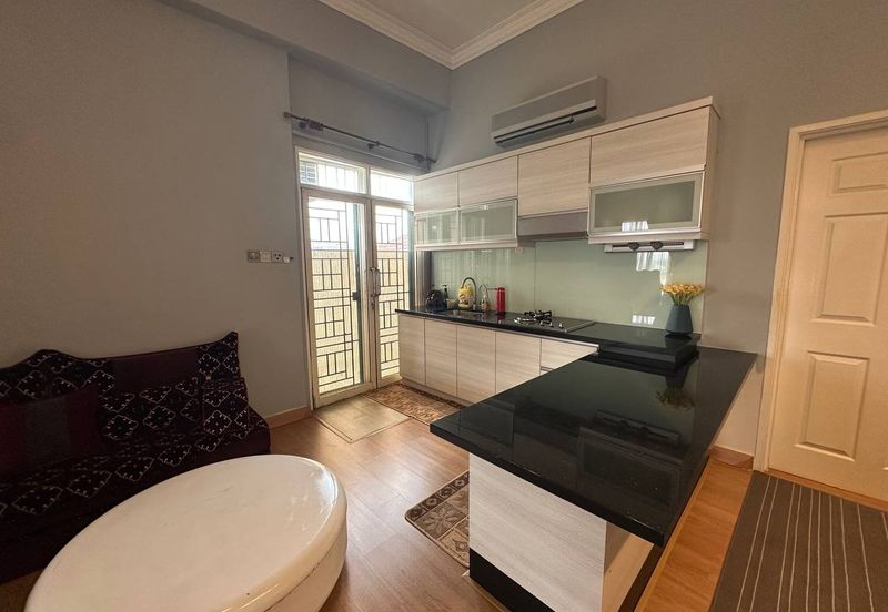 Bungaraya Kondominium, Saujana Subang