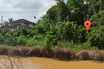 Mukim Pendek Daerah Lembu Tanah Lot Geran Individu Untuk Dijual