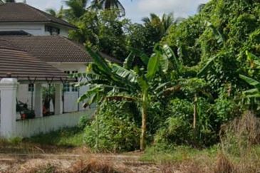 Mukim Pendek Daerah Lembu Tanah Lot Geran Individu Untuk Dijual