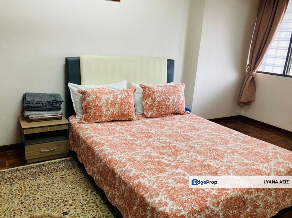 Seksyen 1 Bandar Baru Bangi Intermediate Terrace For Sale, Selangor, Bangi