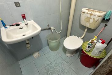 Pulau Indah ( Pulau Lumut )