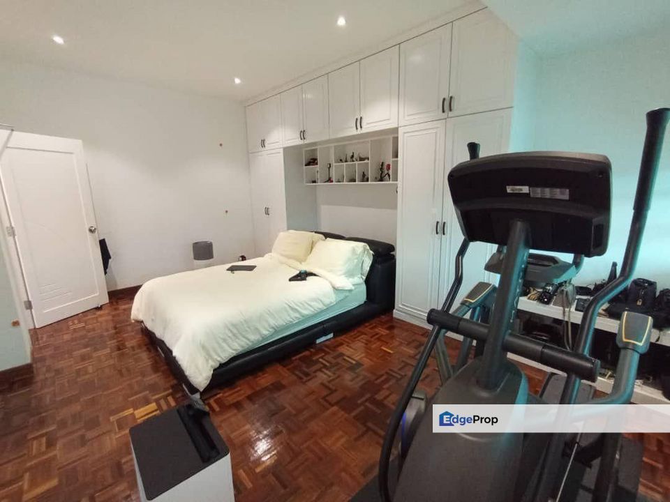 Taman Zooview Ampang Partly Furnished Reduce Price  2sty Freehold Terrace , Selangor, Ampang