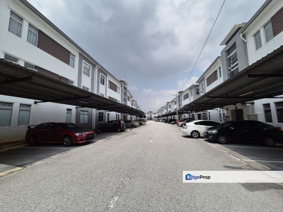 Townhouse Eristana Seri Pristana Sg Buloh, Selangor, Sungai Buloh